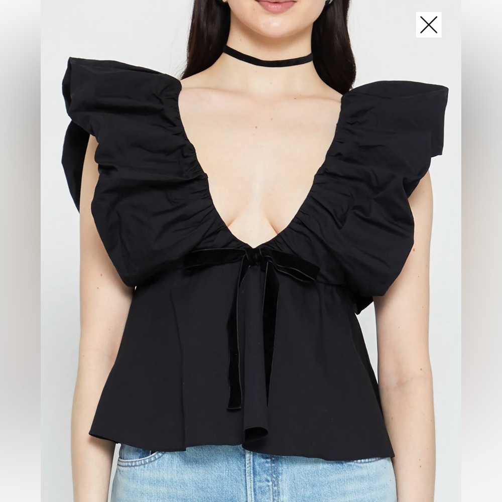 NWOT - Few Moda Viola Top